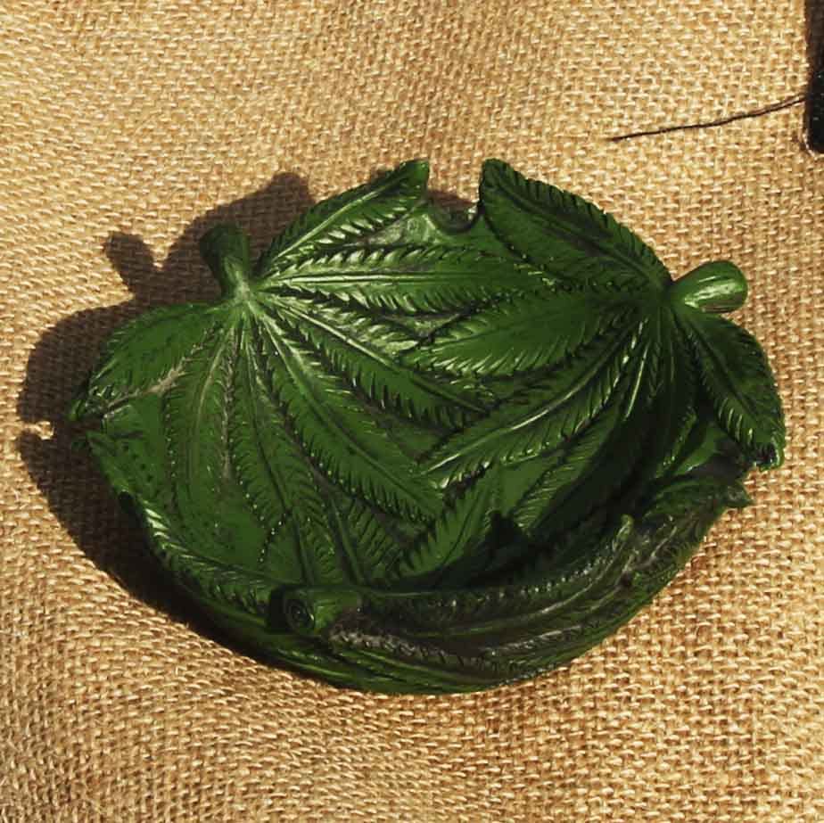 Resin Ashtray Features a Beautifully Crafted Leaf Design Inspired by the Iconic Symbol of the a Plant and is Perfect for Looking for a Unique and Stylish Smoking Accessory